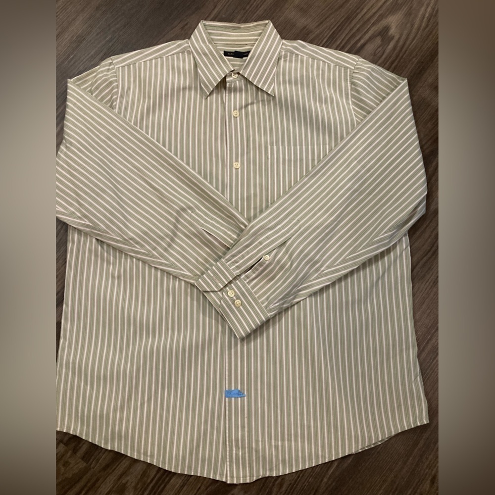 Banana Republic Men’s Large Button Down Shirt